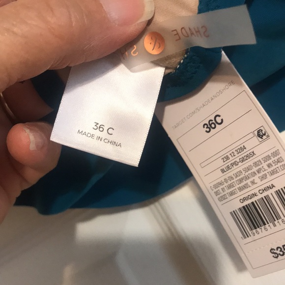 NWT Shade & Shore Ruffled Swim Top - Picture 5 of 13